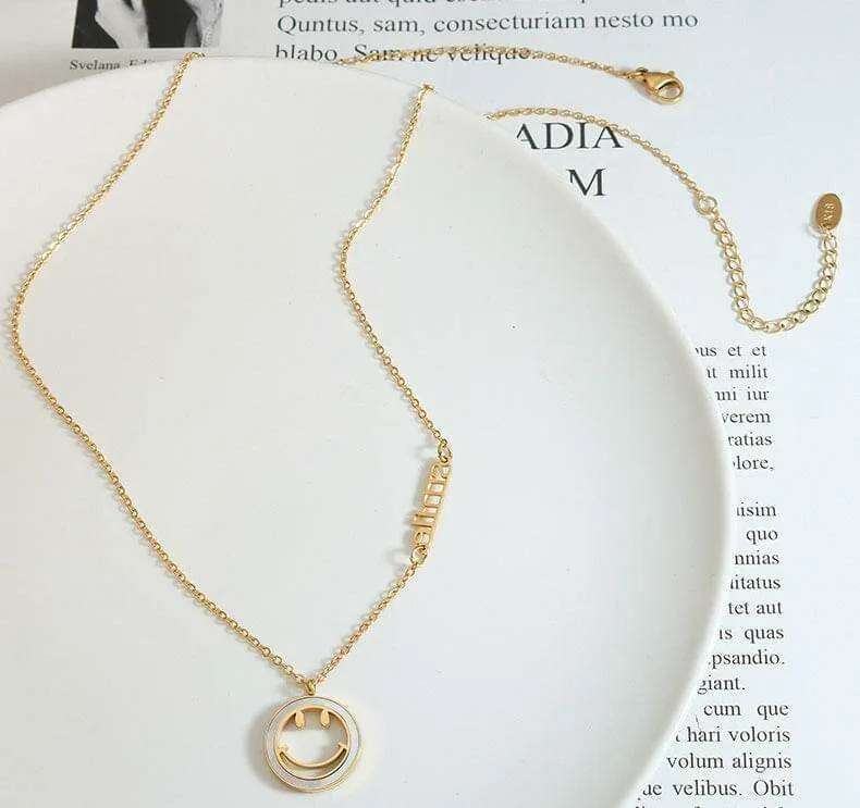 18K Gold White Seashell Smiley Face Pendant Necklace