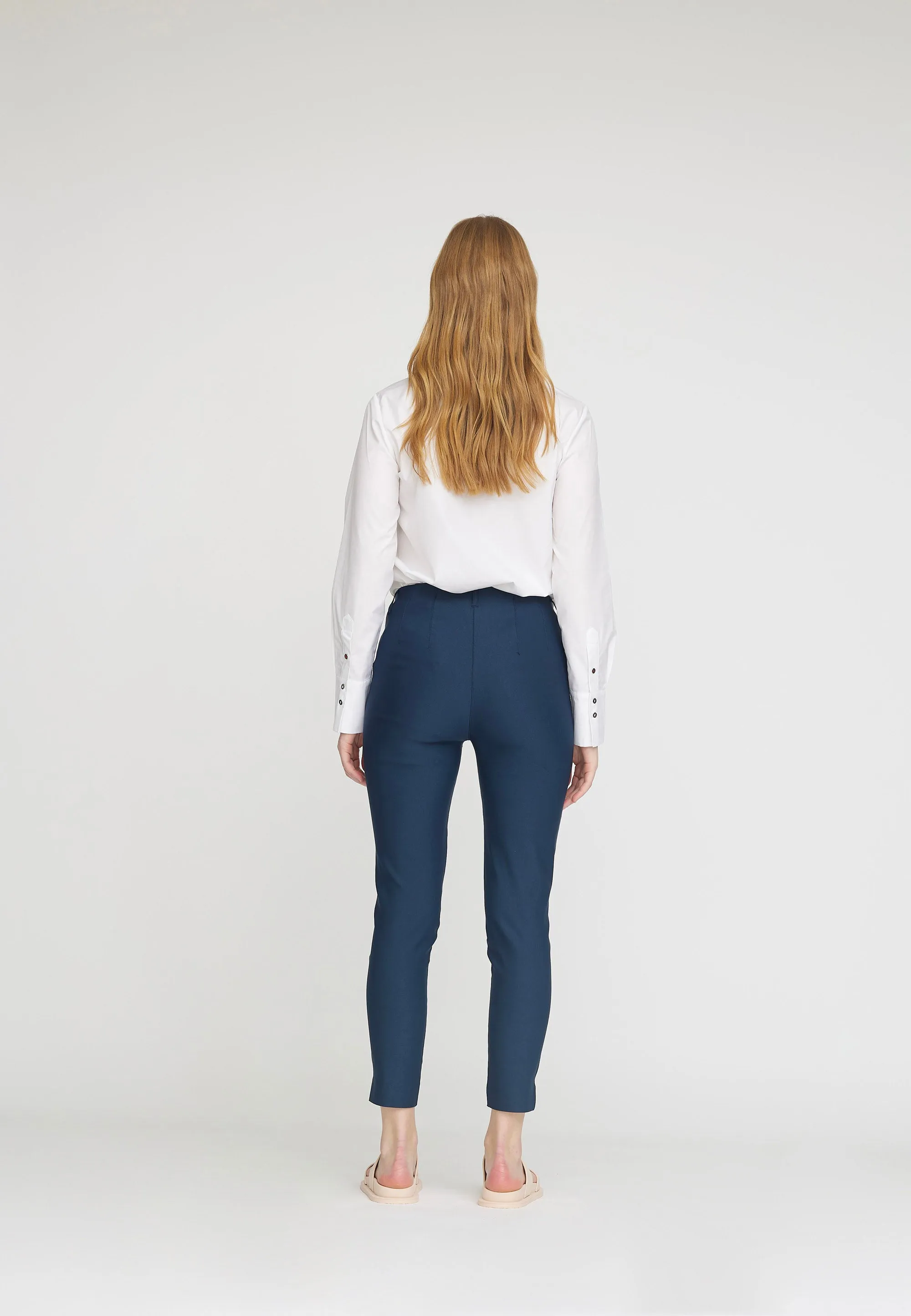 Elizabeth Slim Crop - Navy