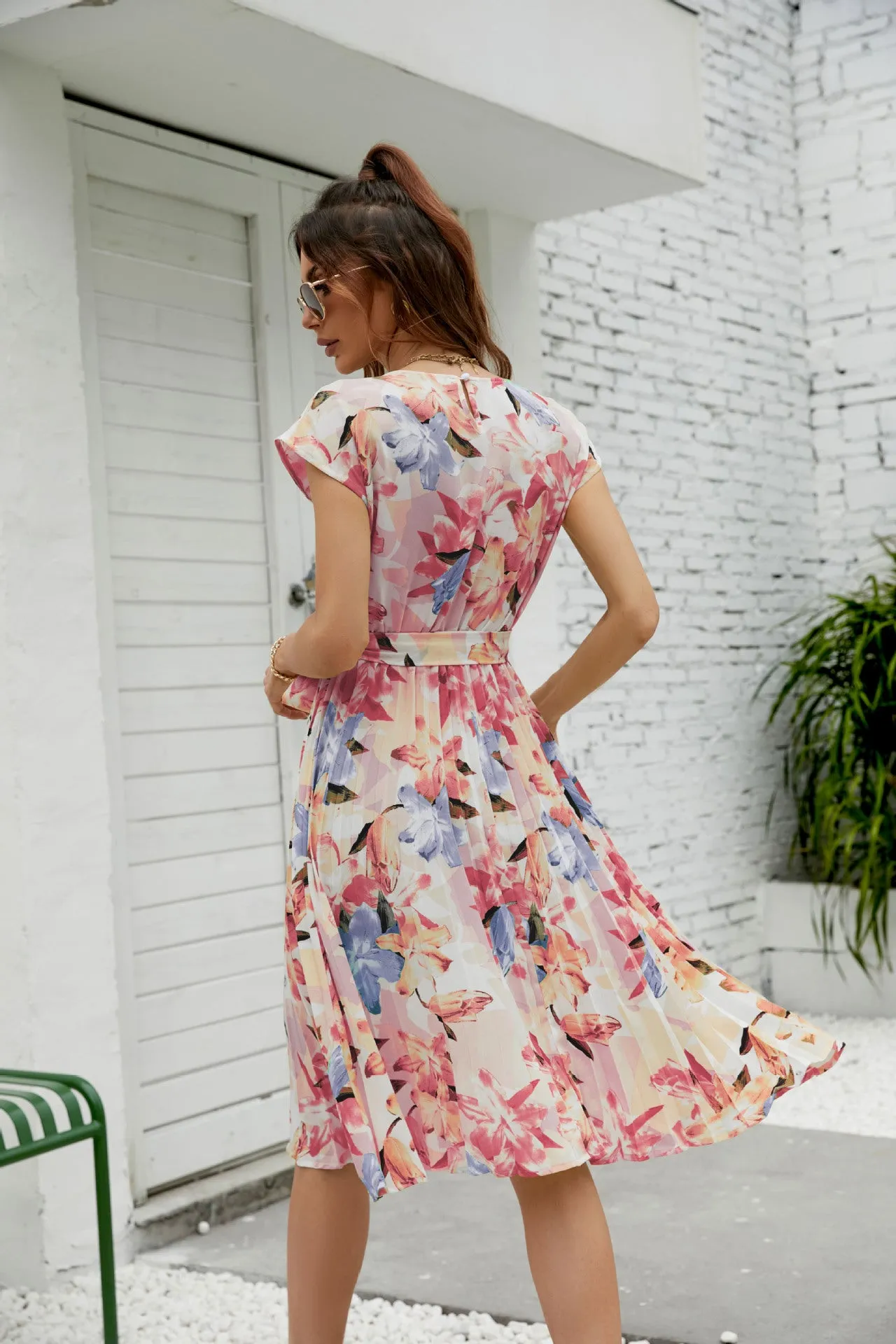 Floral Pleated Short Sleeve Round Neck Dress